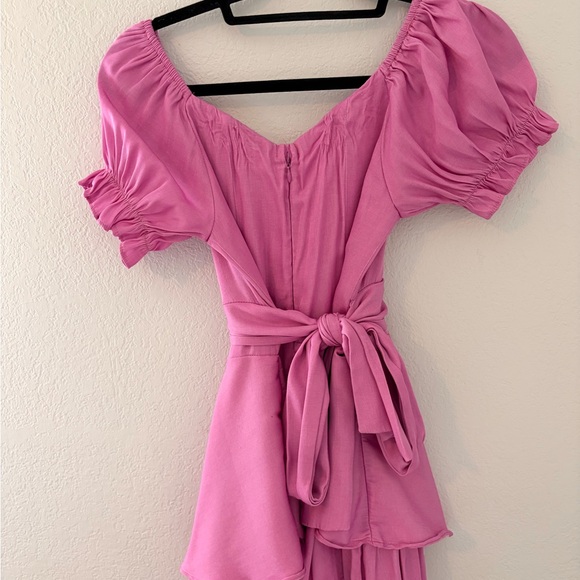 Pink ruffled dresss - Picture 2 of 2